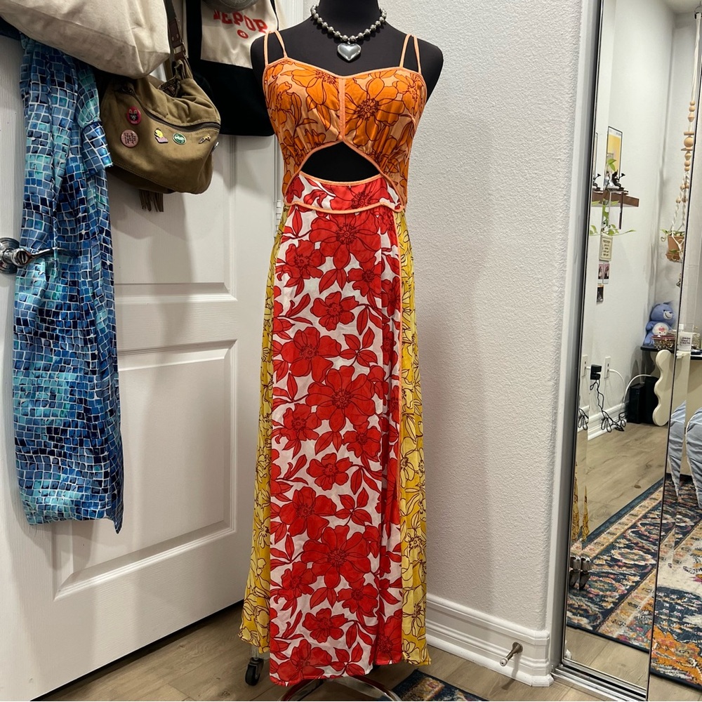 Reiss Floral Cutout Maxi Dress 🌺